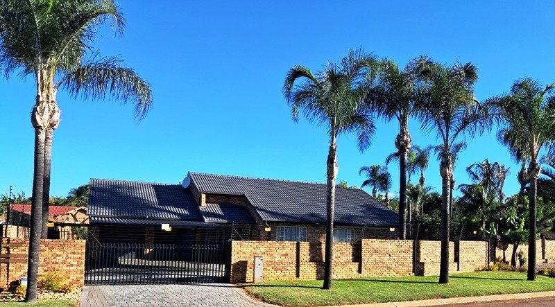 Lovely three bedroom for sale in Montana Park
