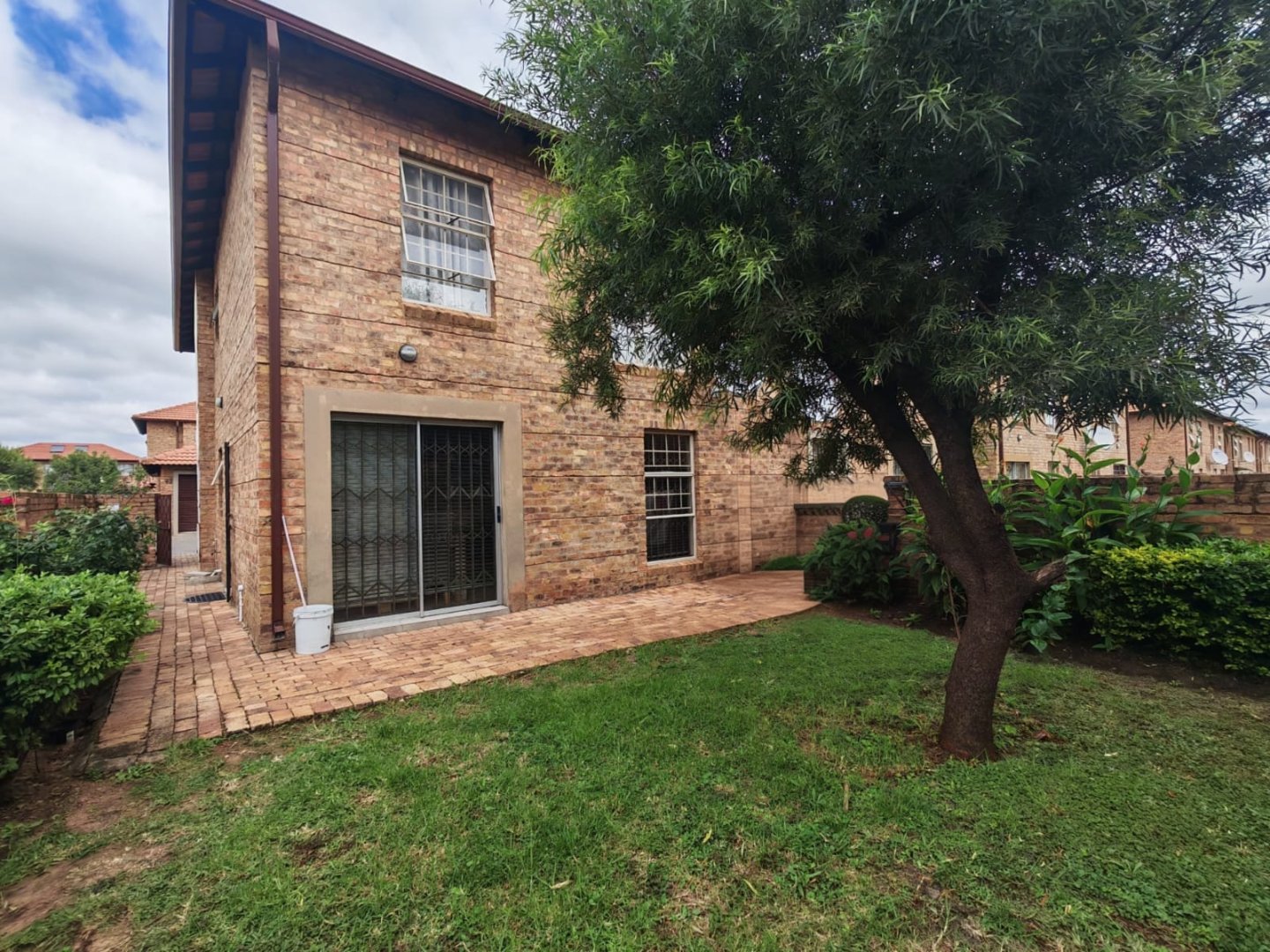 Four bedroom townhouse for sale in Annlin