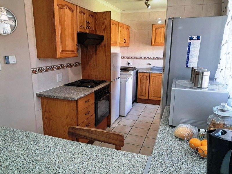 Lovely three bedroom for sale in Montana Park