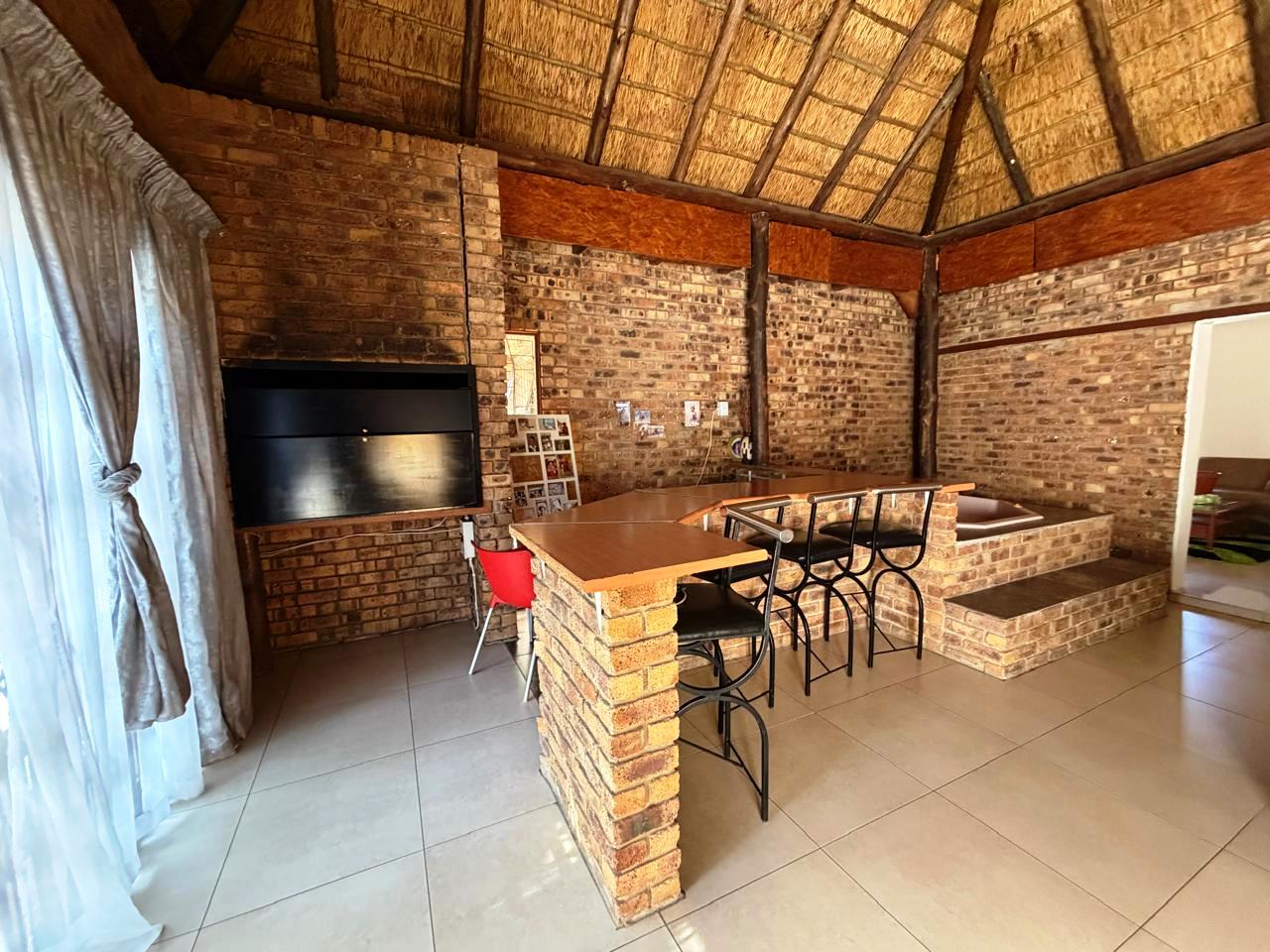 Beautiful four bedroom for sale in Theresapark