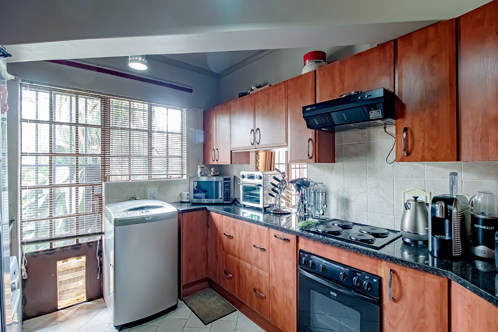 Three bedroom house for sale in Doornpoort