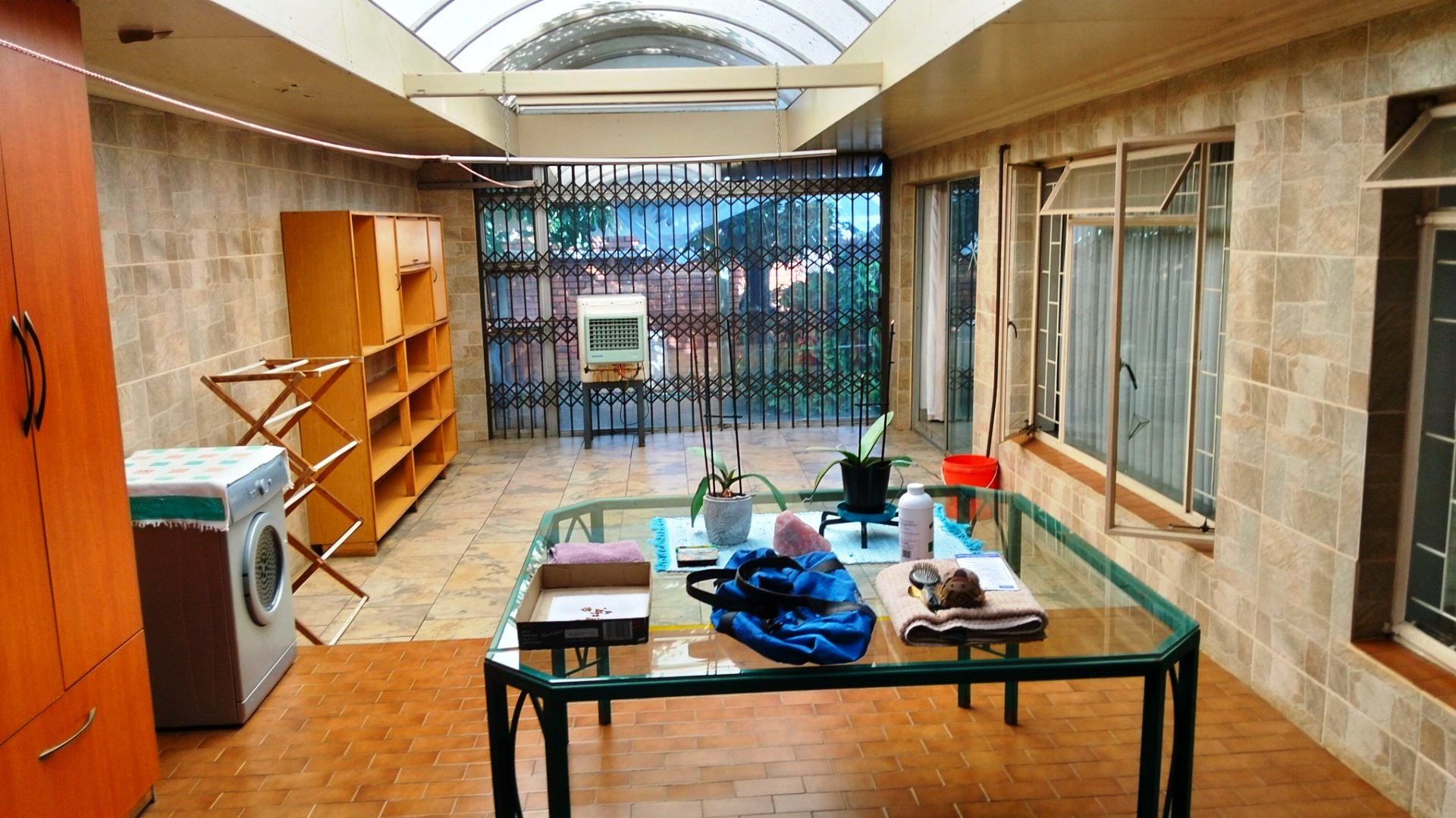 Three bedroom with flatlet for sale in Tileba