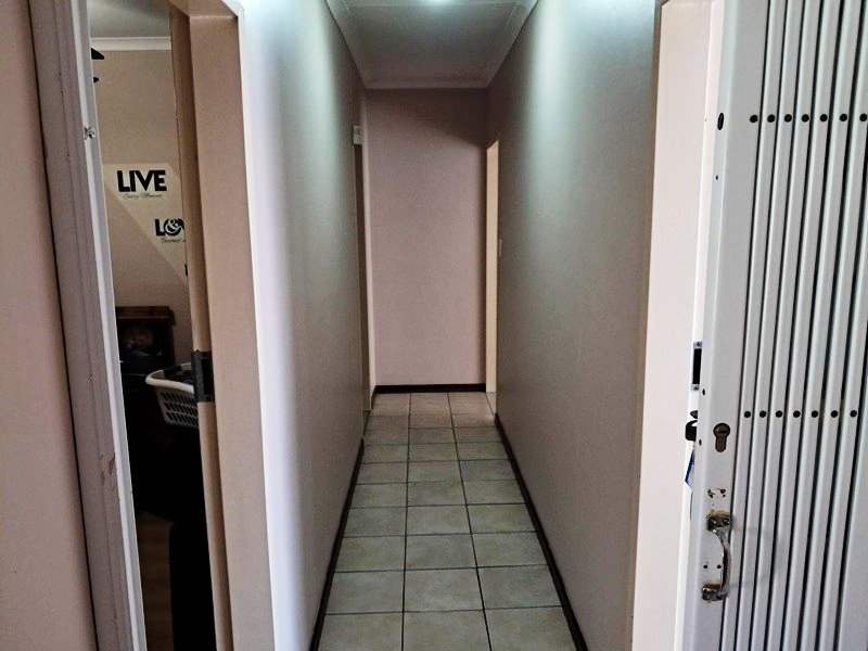 Lovely three bedroom for sale in Montana Park