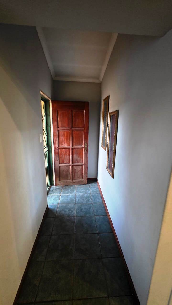 Three bedroom house for sale in old Doornpoort