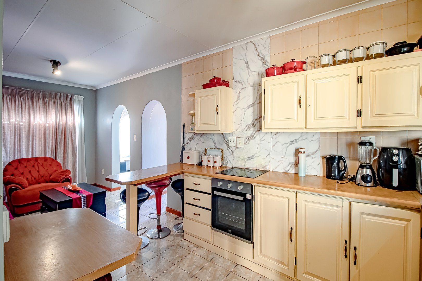 Large four bedroom house for sale in Sinoville