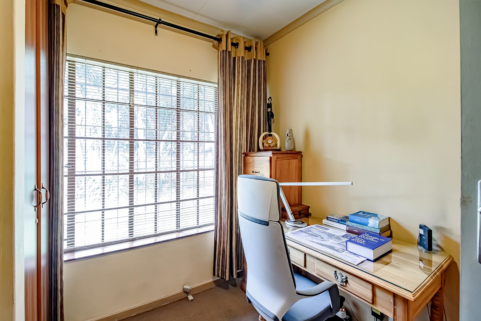 Three bedroom house for sale in Doornpoort