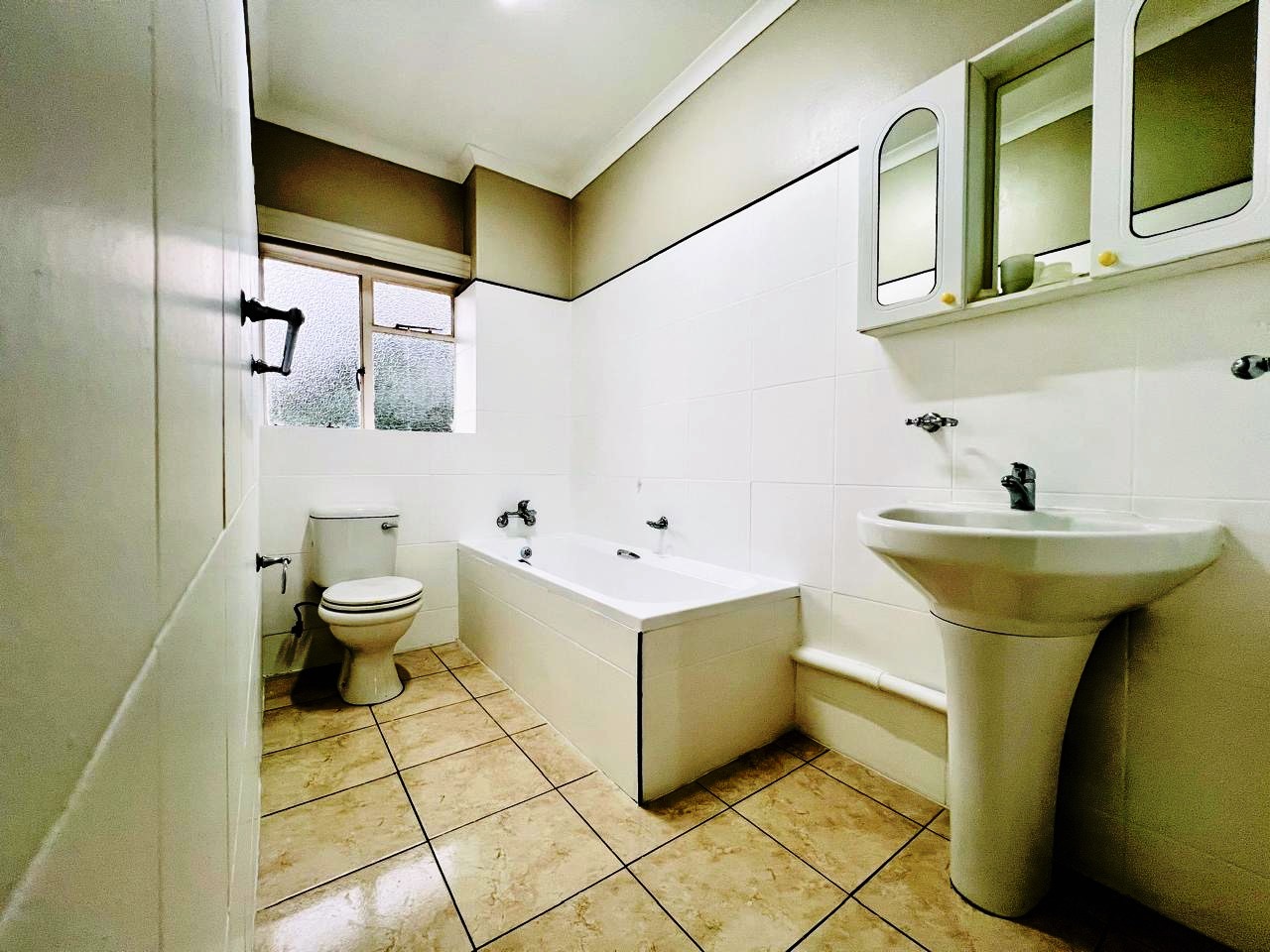 Three bedroom townhouse for sale in Wonderboom