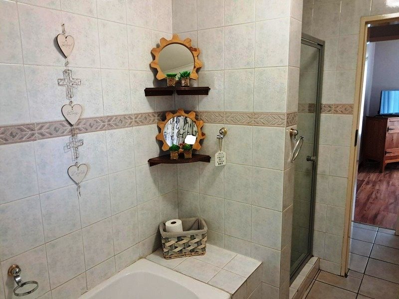 Lovely three bedroom for sale in Montana Park
