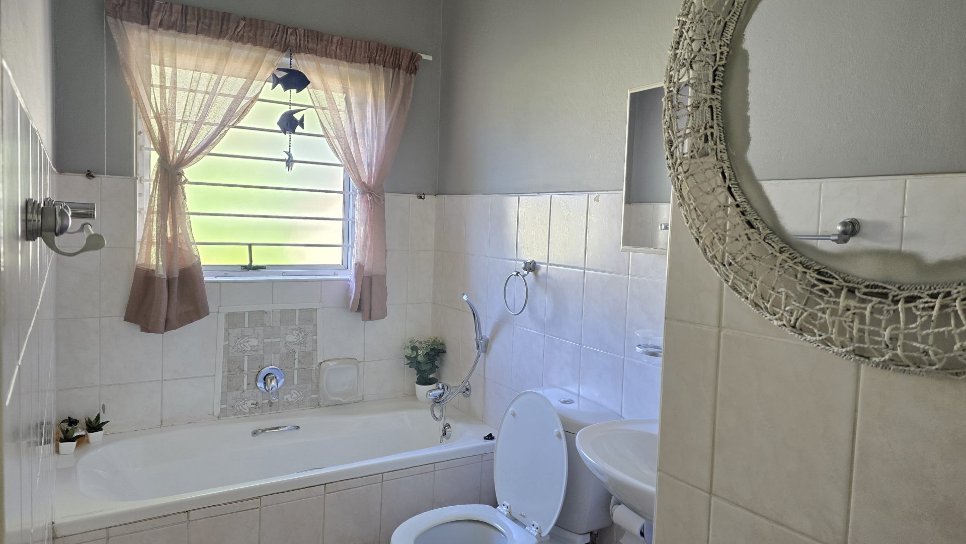 Over 50s three bedroom for sale in Sinoville