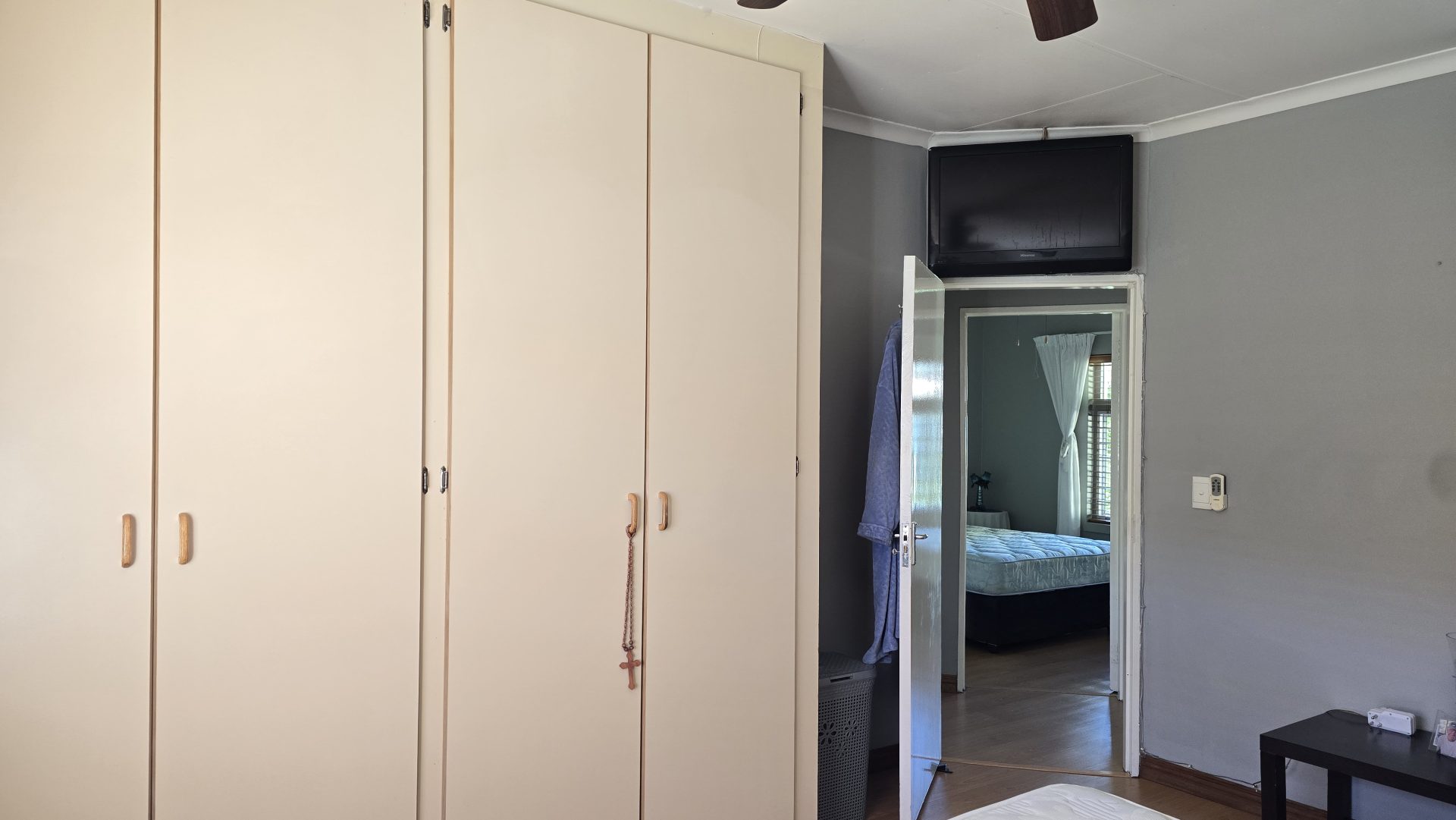 Over 50s three bedroom for sale in Sinoville