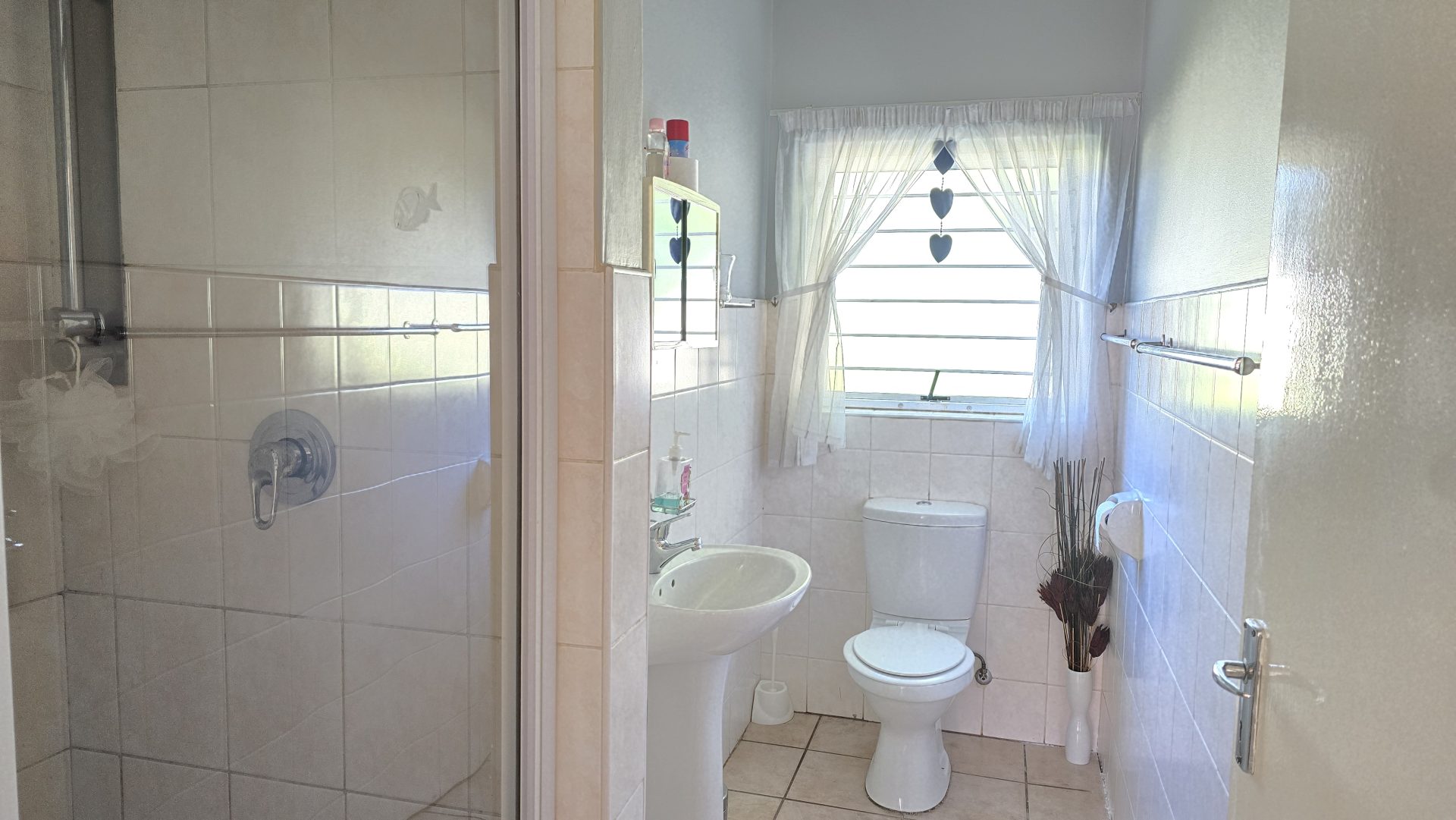 Over 50s three bedroom for sale in Sinoville