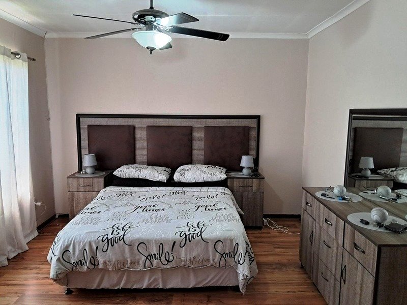 Lovely three bedroom for sale in Montana Park