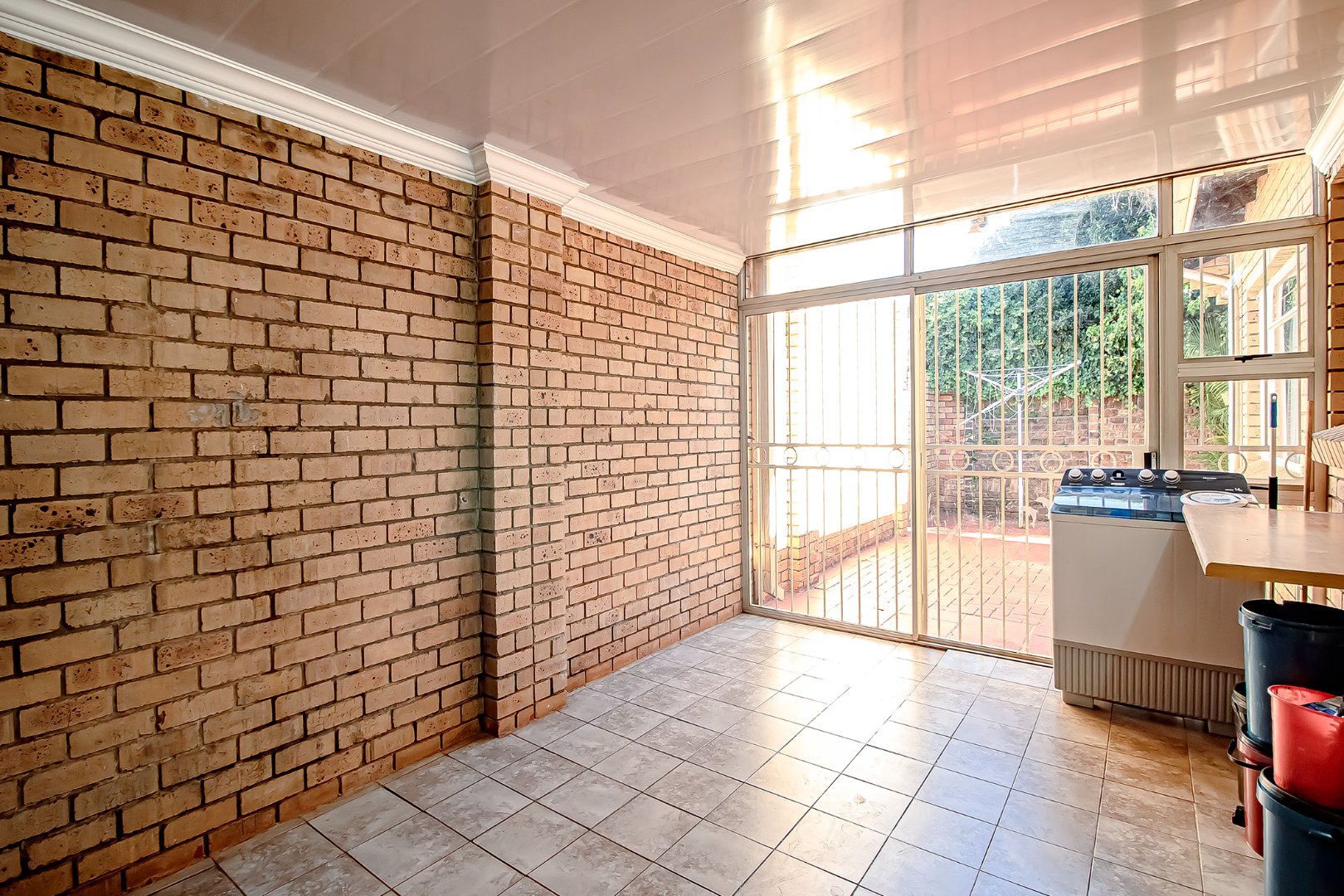 Large four bedroom house for sale in Sinoville