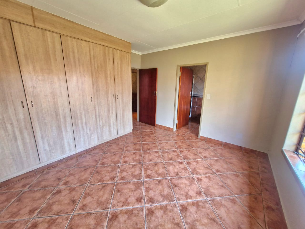 Nice three bedroom for sale in Magalieskruin