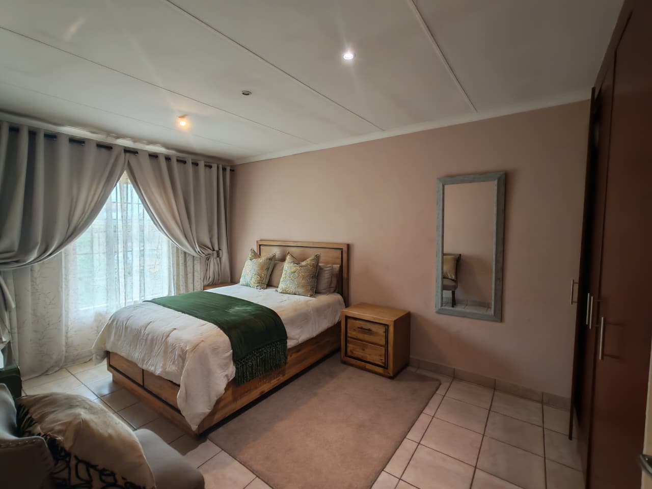 Four bedroom townhouse for sale in Annlin