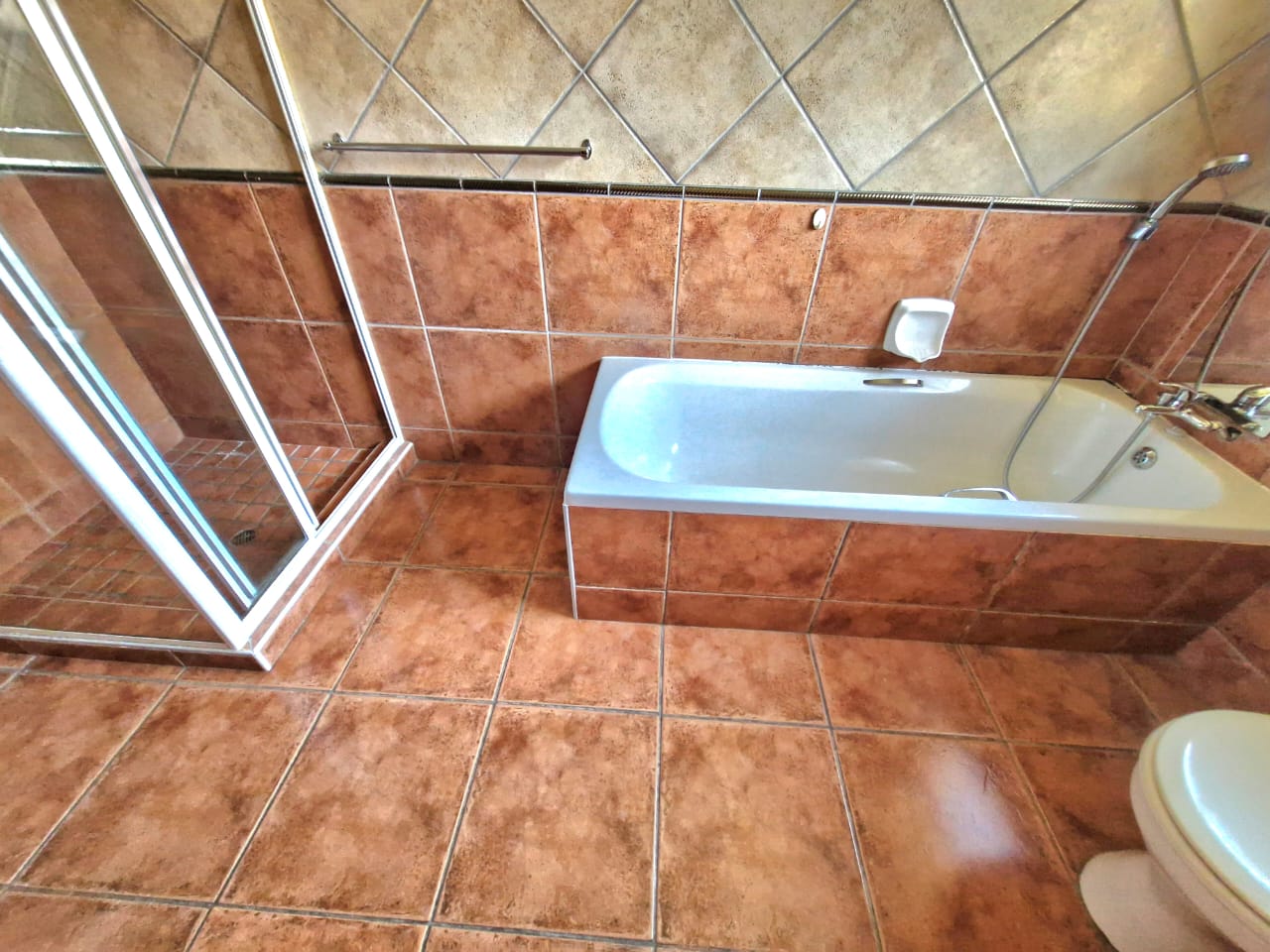 Nice three bedroom for sale in Magalieskruin