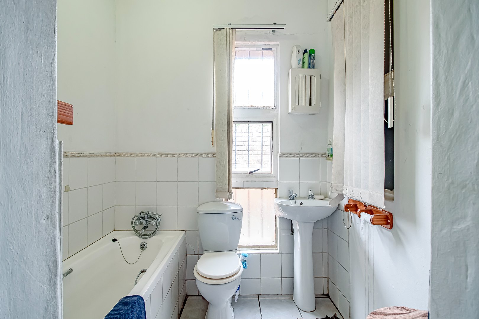 Three bedroom house for sale in Doornpoort