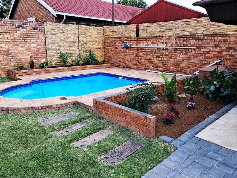 Lovely three bedroom for sale in Montana Park