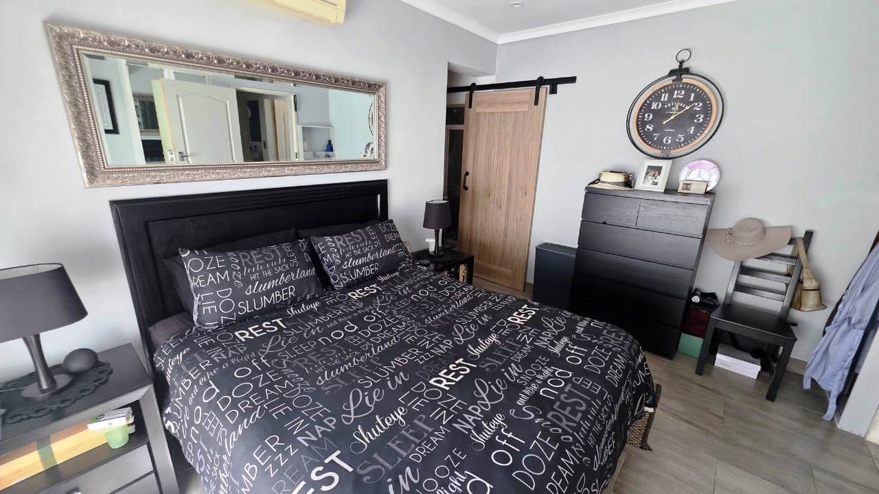 Two houses six bedrooms for sale in Doornpoort