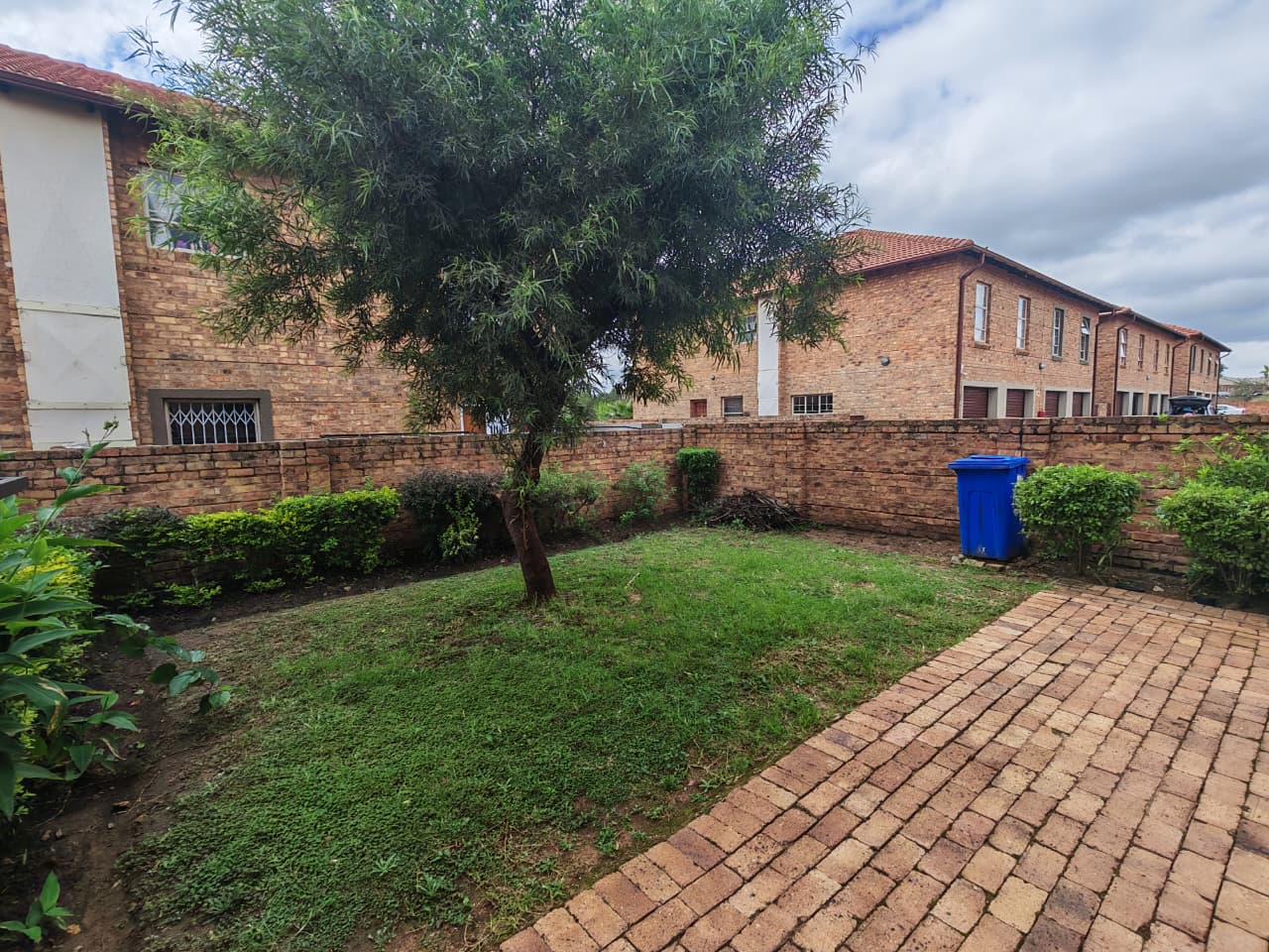 Four bedroom townhouse for sale in Annlin