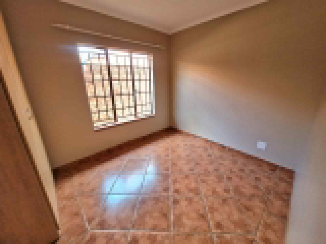 Nice three bedroom for sale in Magalieskruin