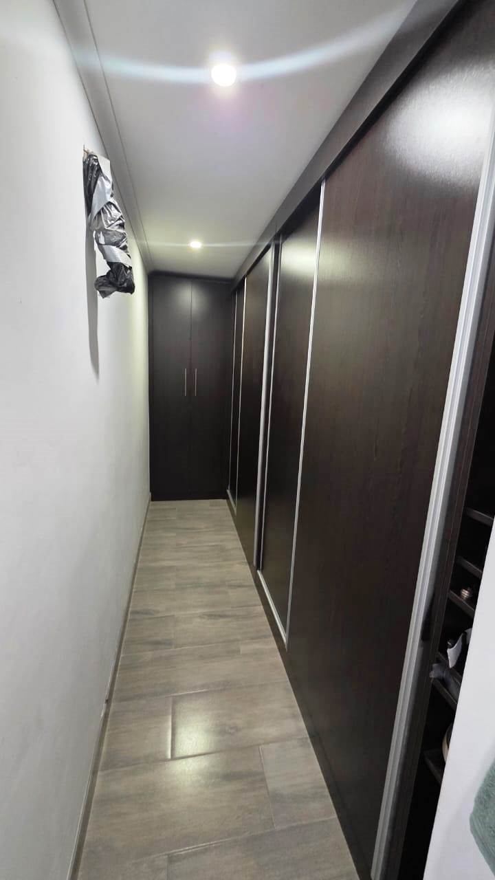 Two houses six bedrooms for sale in Doornpoort