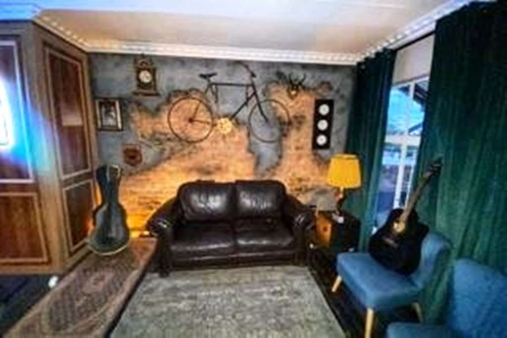 Neat four bedroom for sale in Magalieskruin