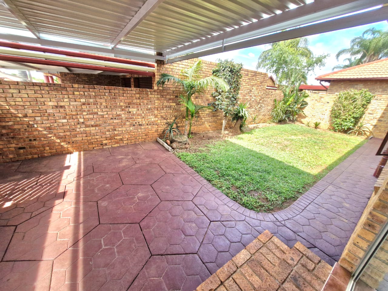 Nice three bedroom for sale in Magalieskruin