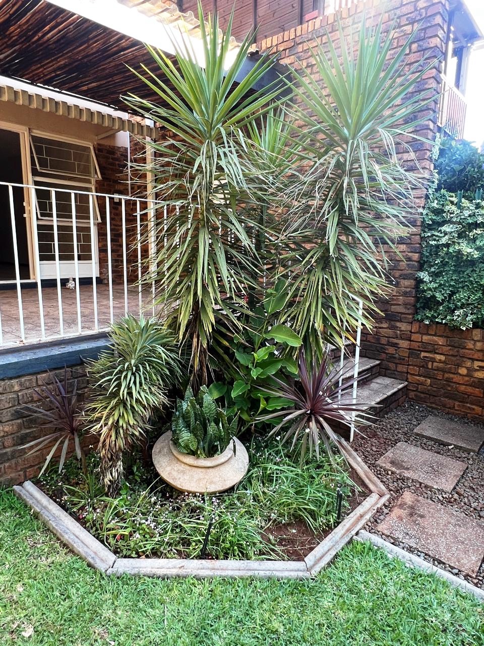 Three bedroom townhouse for sale in Wonderboom