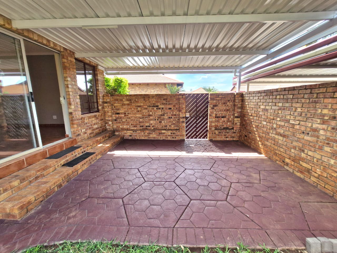 Nice three bedroom for sale in Magalieskruin