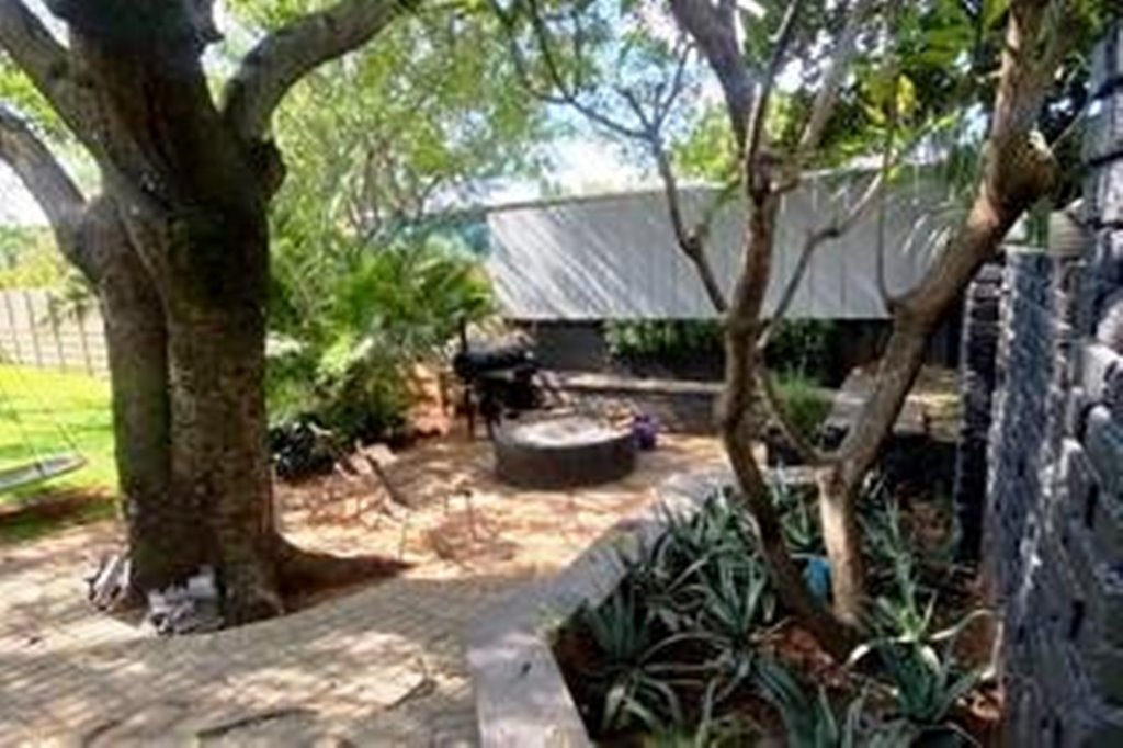 Neat four bedroom for sale in Magalieskruin