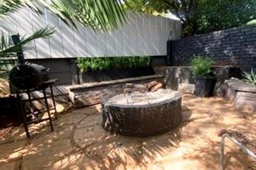 Neat four bedroom for sale in Magalieskruin