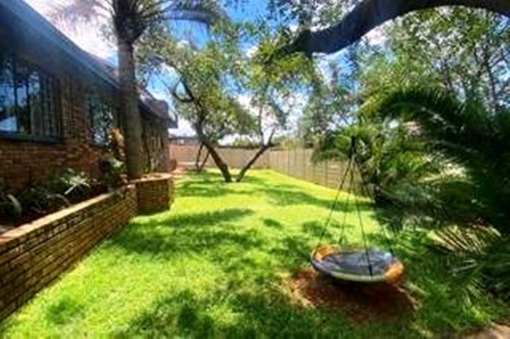 Neat four bedroom for sale in Magalieskruin