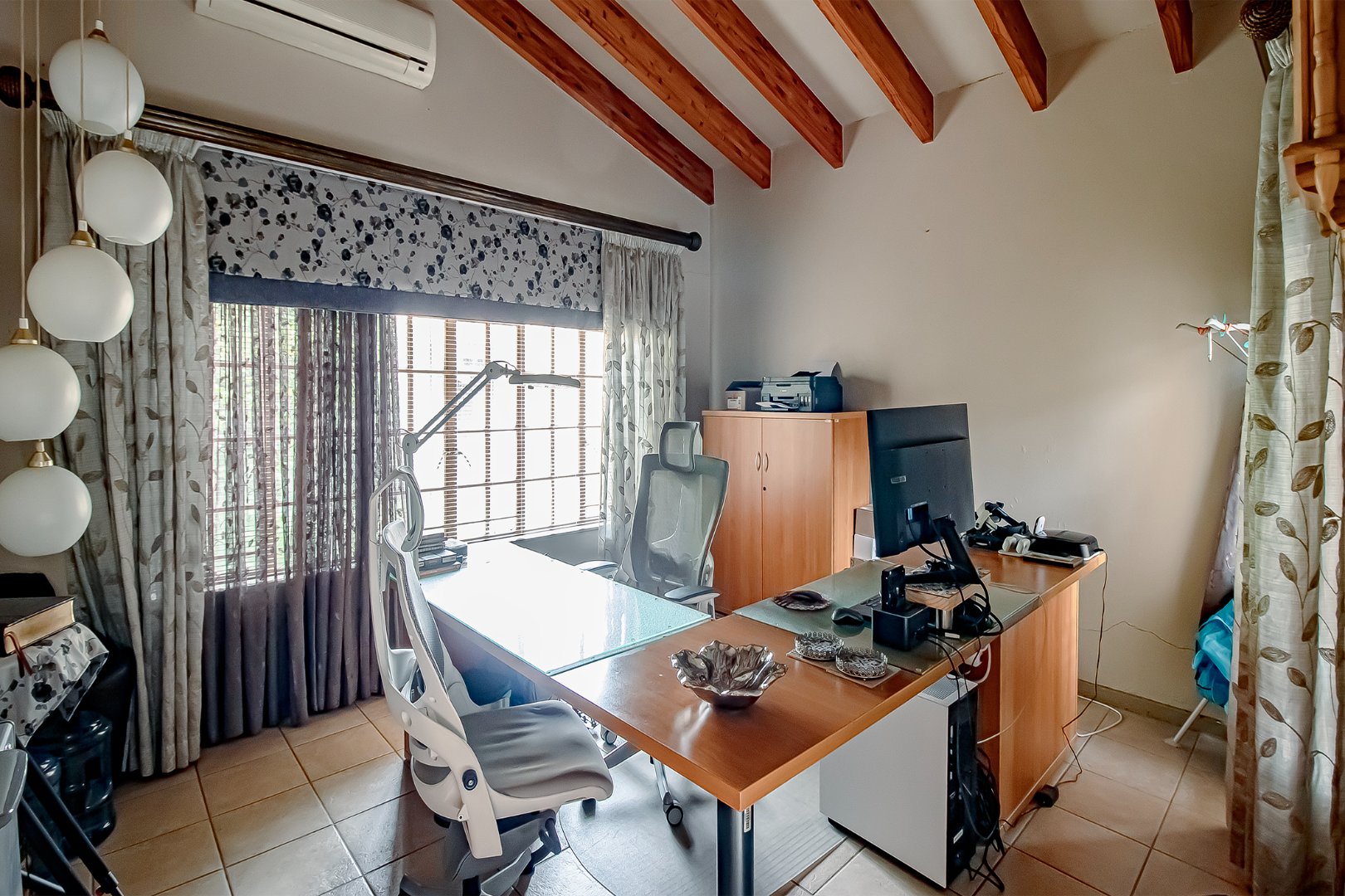 Three bedroom house for sale in Doornpoort