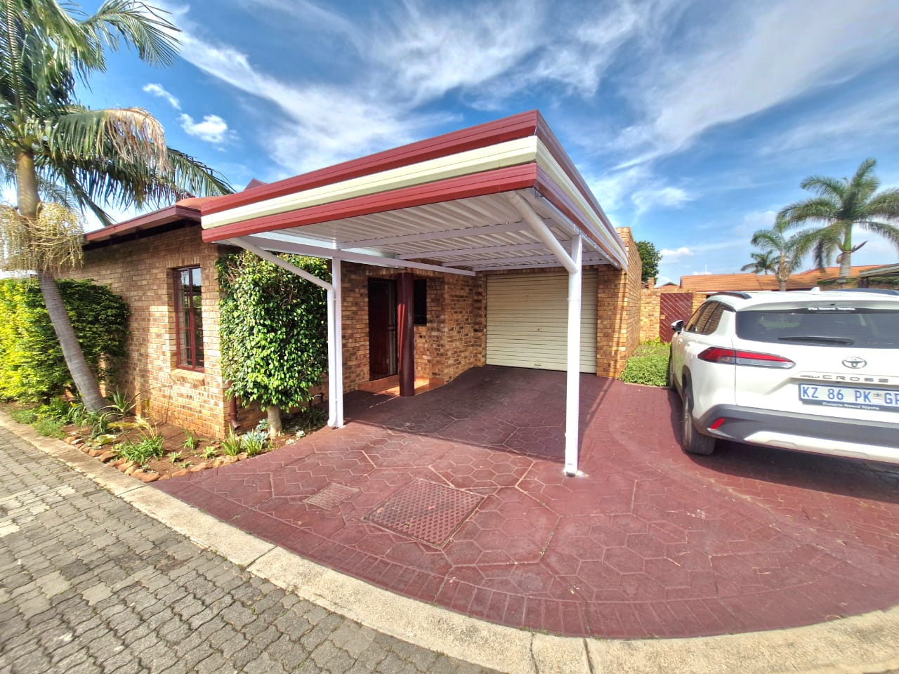 Nice three bedroom for sale in Magalieskruin