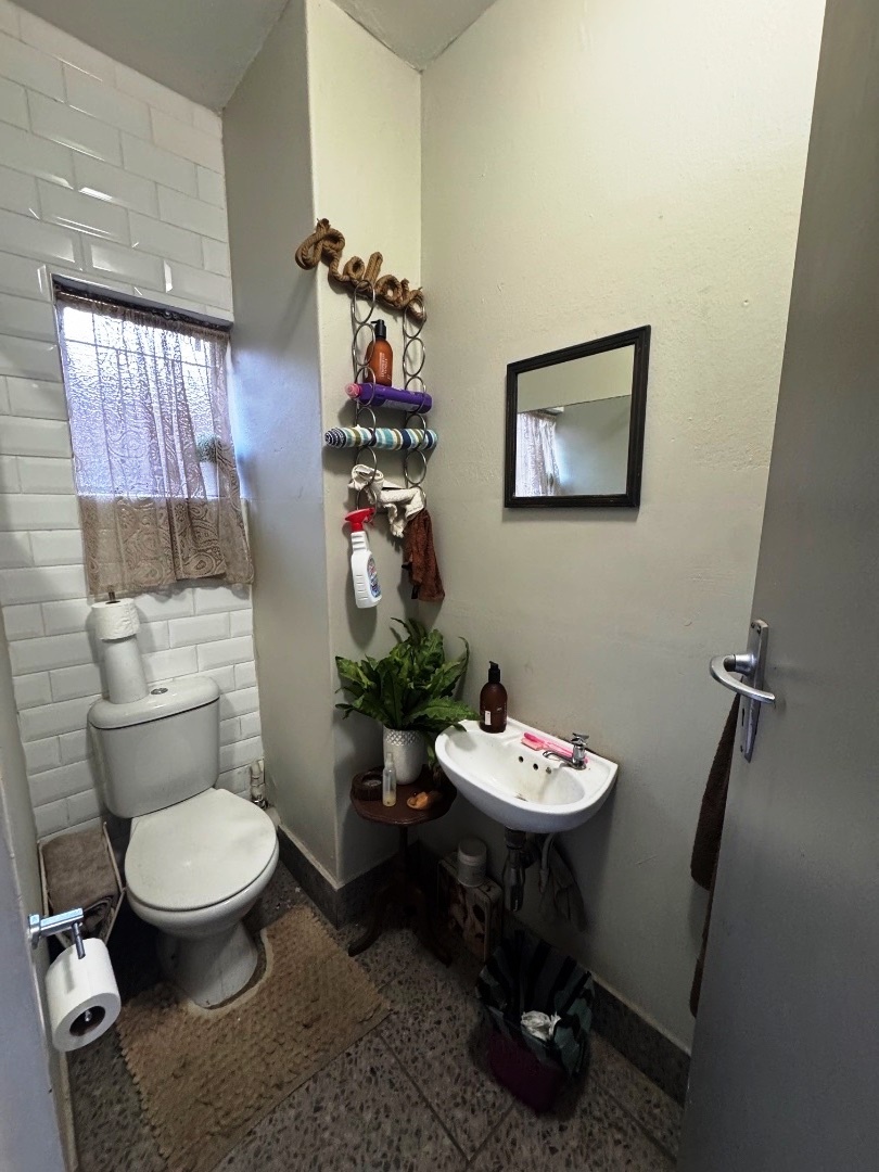Very large three bedroom for sale in Wonderoom