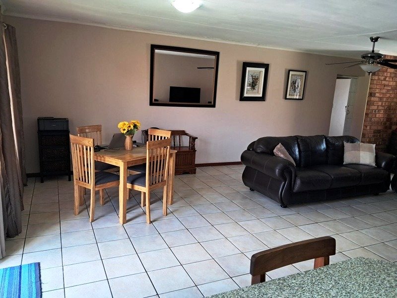 Lovely three bedroom for sale in Montana Park