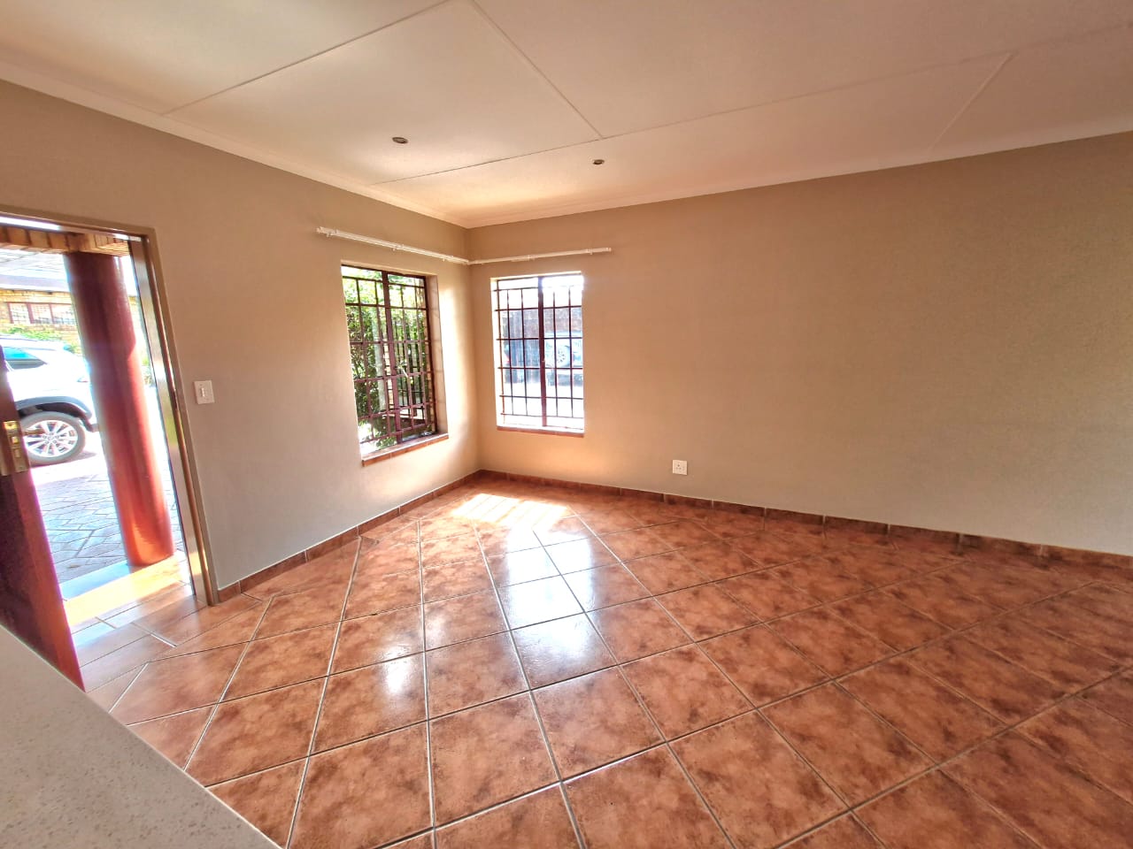 Nice three bedroom for sale in Magalieskruin