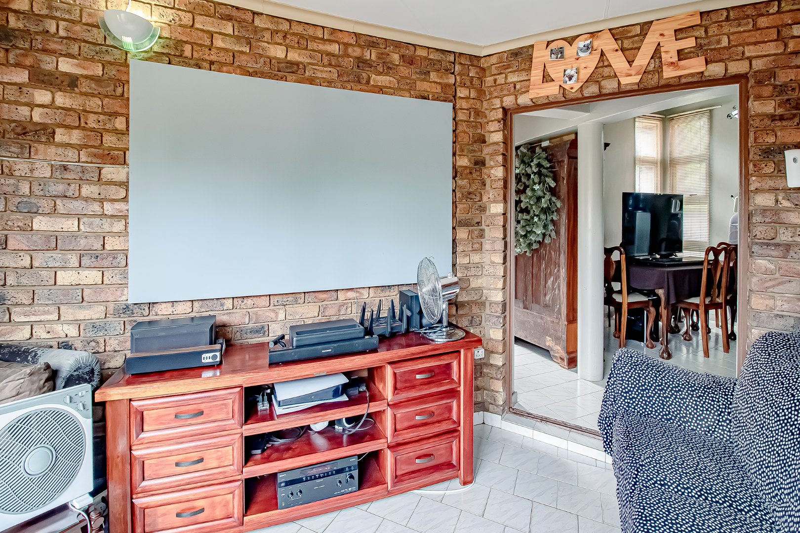 Three bedroom house for sale in Doornpoort