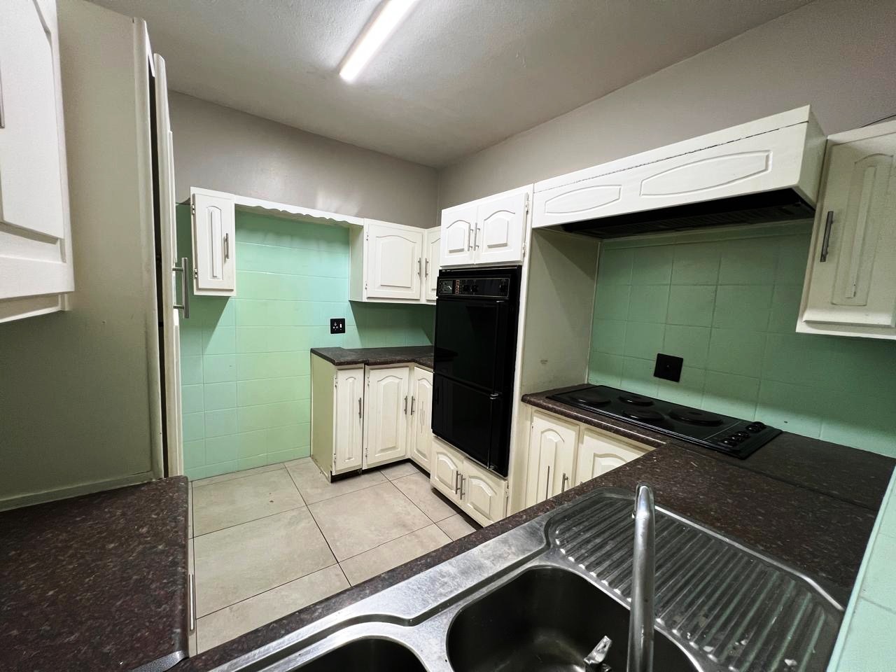 Three bedroom townhouse for sale in Wonderboom