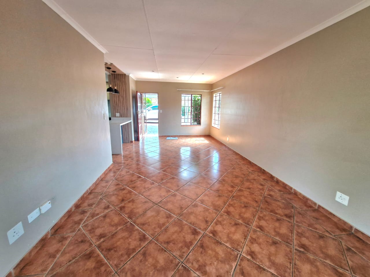Nice three bedroom for sale in Magalieskruin