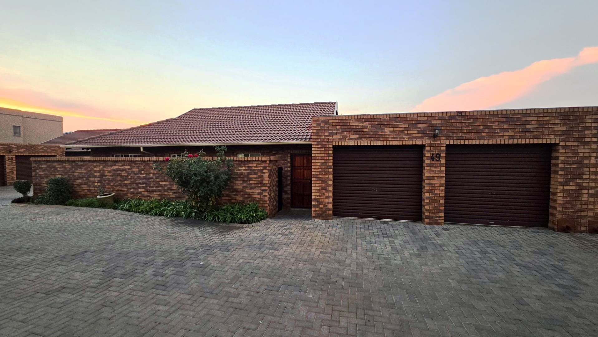 Lovely three bedroom for sale in Magalieskruin