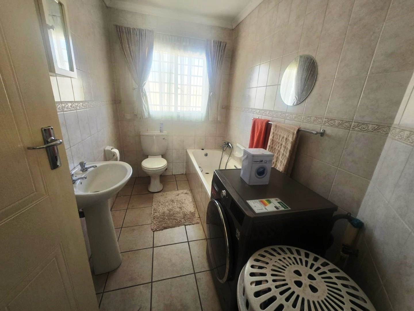 Three bedroom doube garage for sale in Annlin