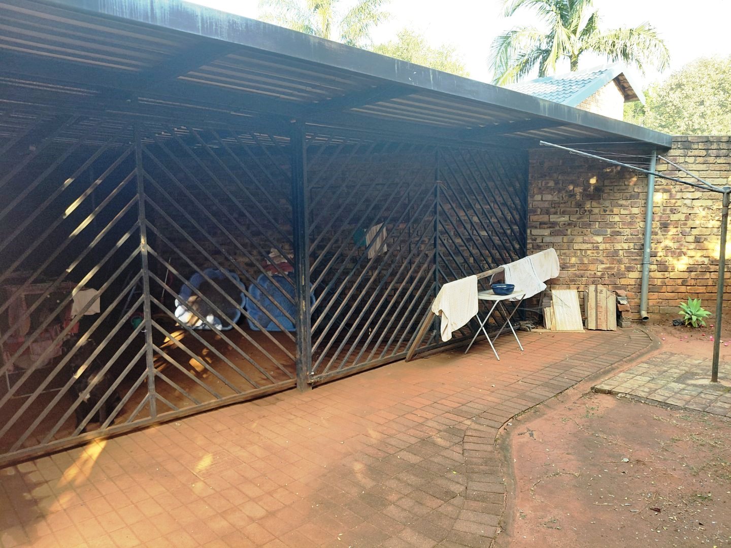 Two bedroom house for sale in old Doornpoort