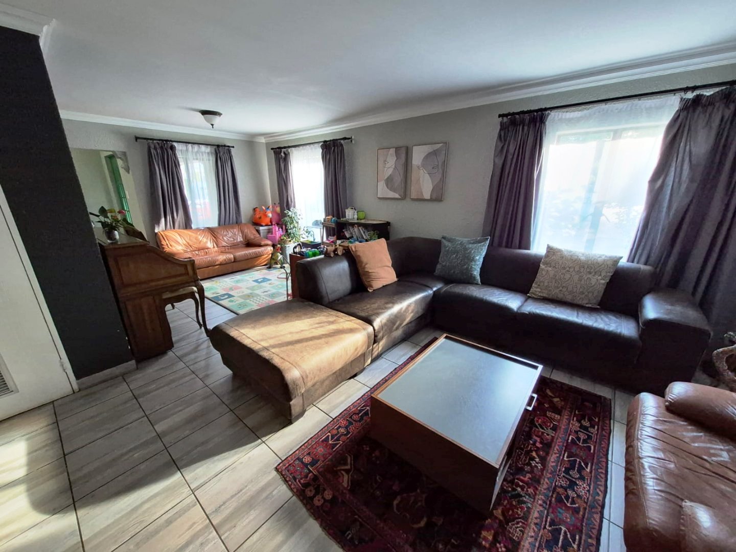 Four bedroom in Montana Tuine estate for sale