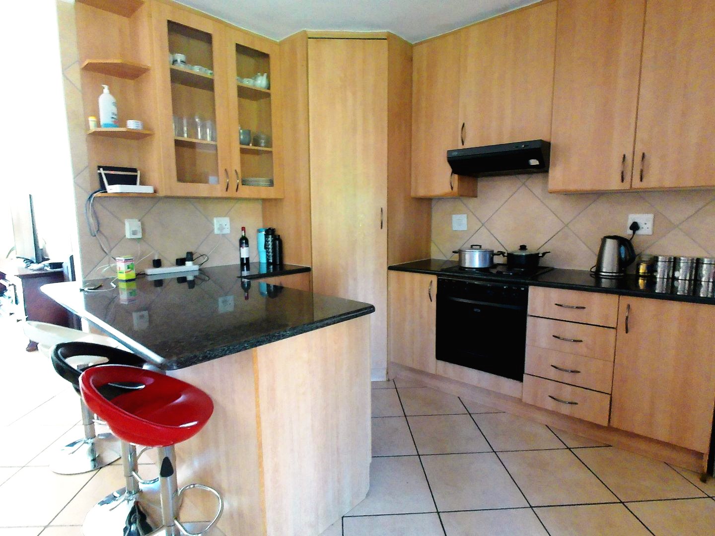 Three bed full title for sale in Theresapark