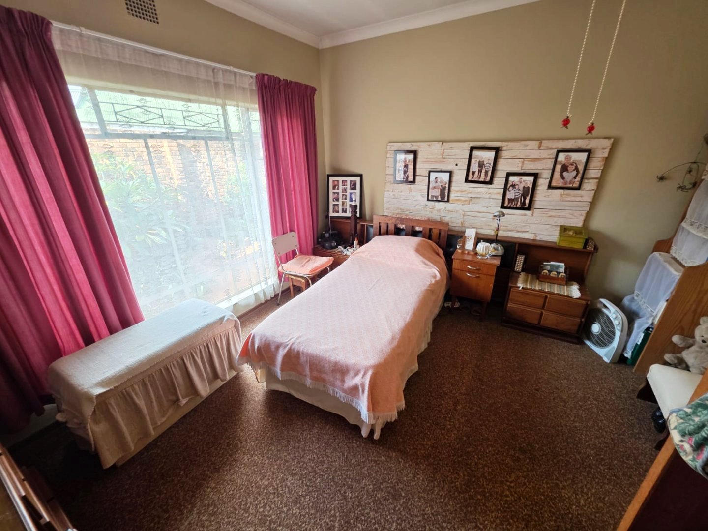 Four bed with granny flat for sale in Annlin