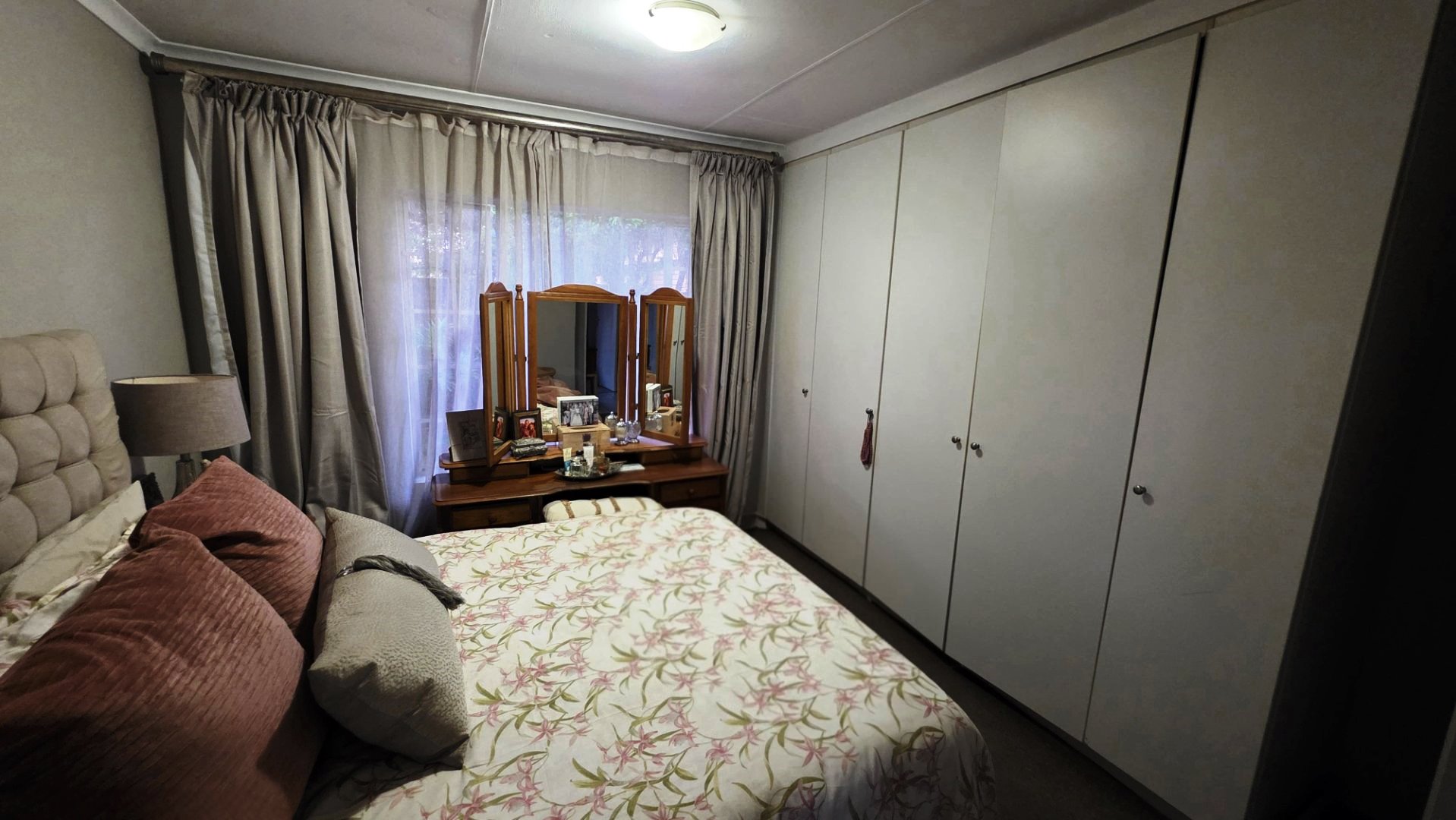 Lovely three bedroom for sale in Magalieskruin