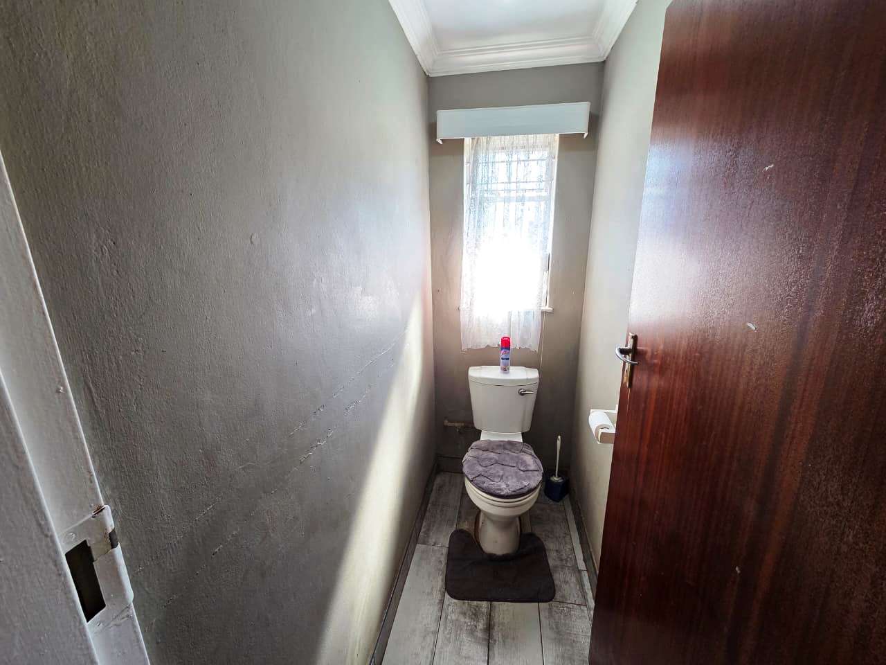 Nice three bedroom in gated community for sale
