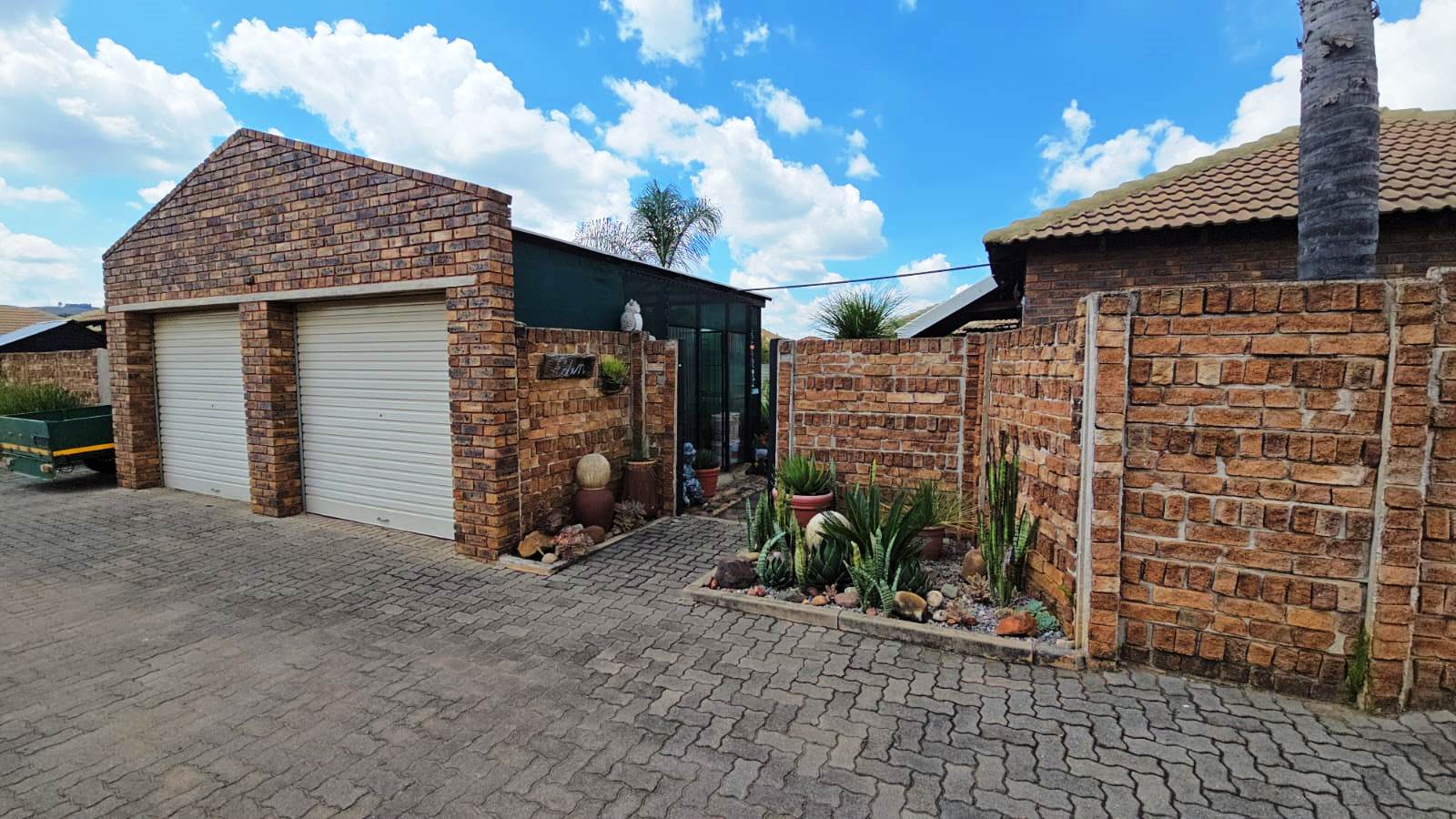 Beautiful two bedroom for sale in Andeon